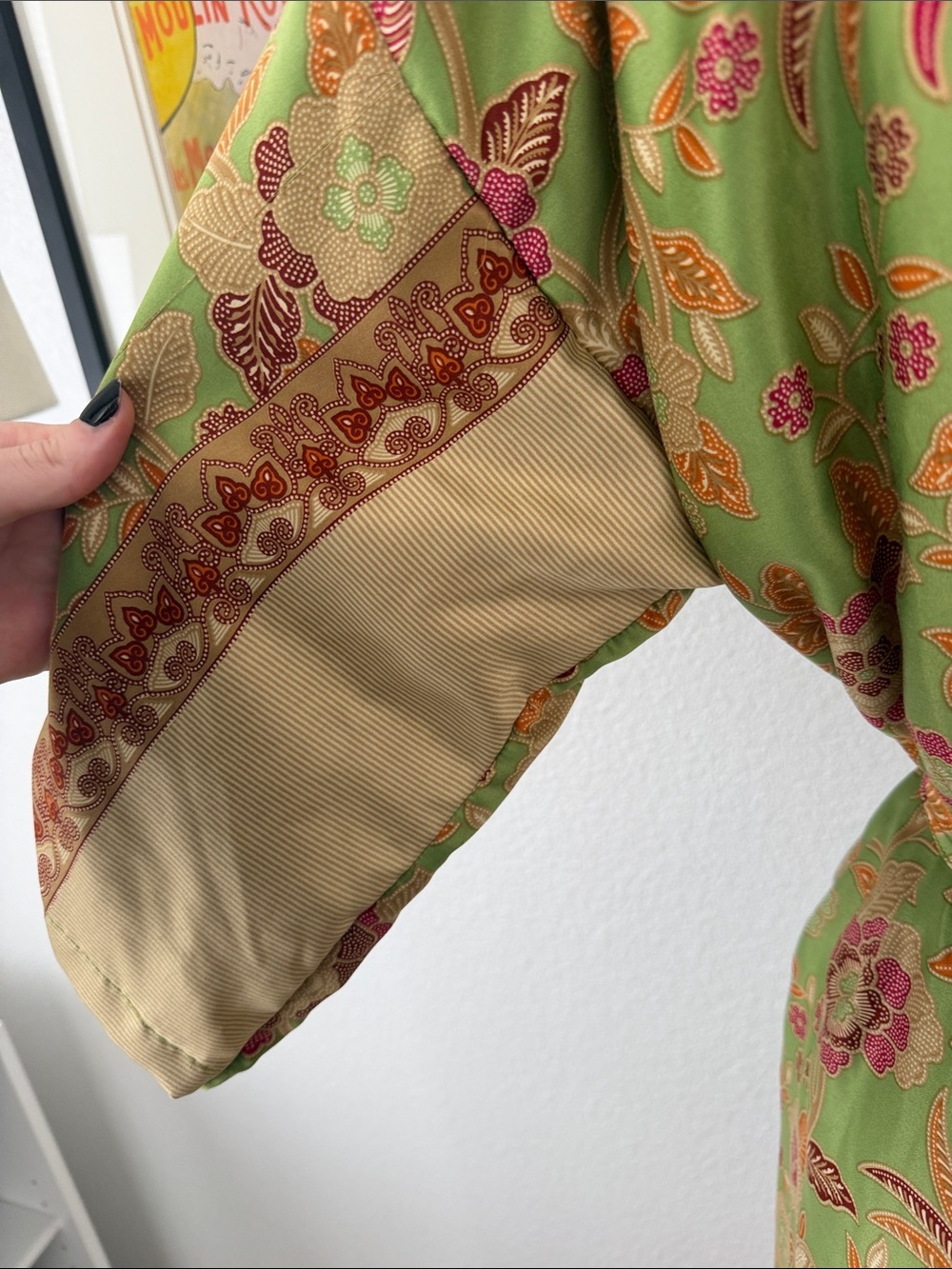 100% Washable Silk Green Floral Robe - Picture 5 of 8